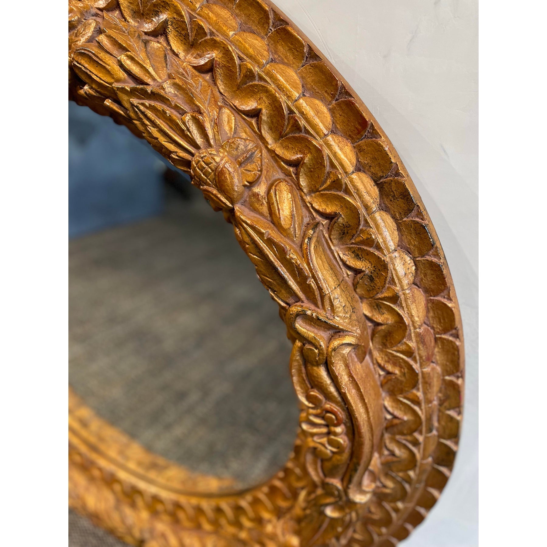 1960s Vintage Hand-Carved Giltwood Round Mirror With Floral Relief