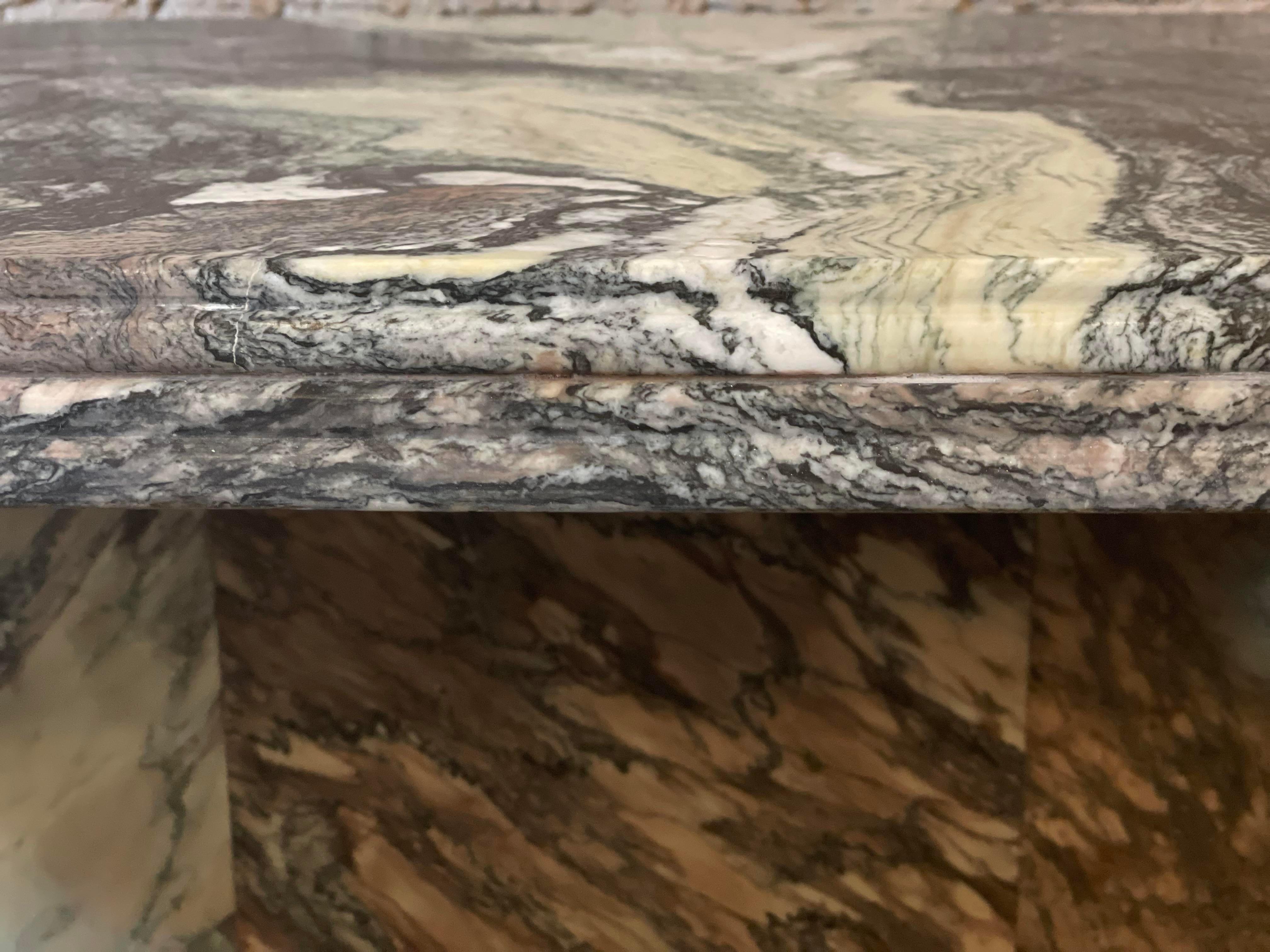 1970s Postmodern Cipollino Ondulato Marble Dining Table With Channeled Edge