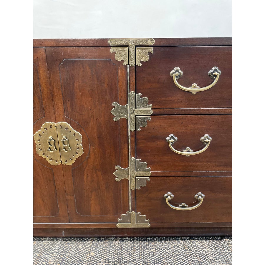 1970s Vintage Henredon Tansu Asian Dresser Credenza