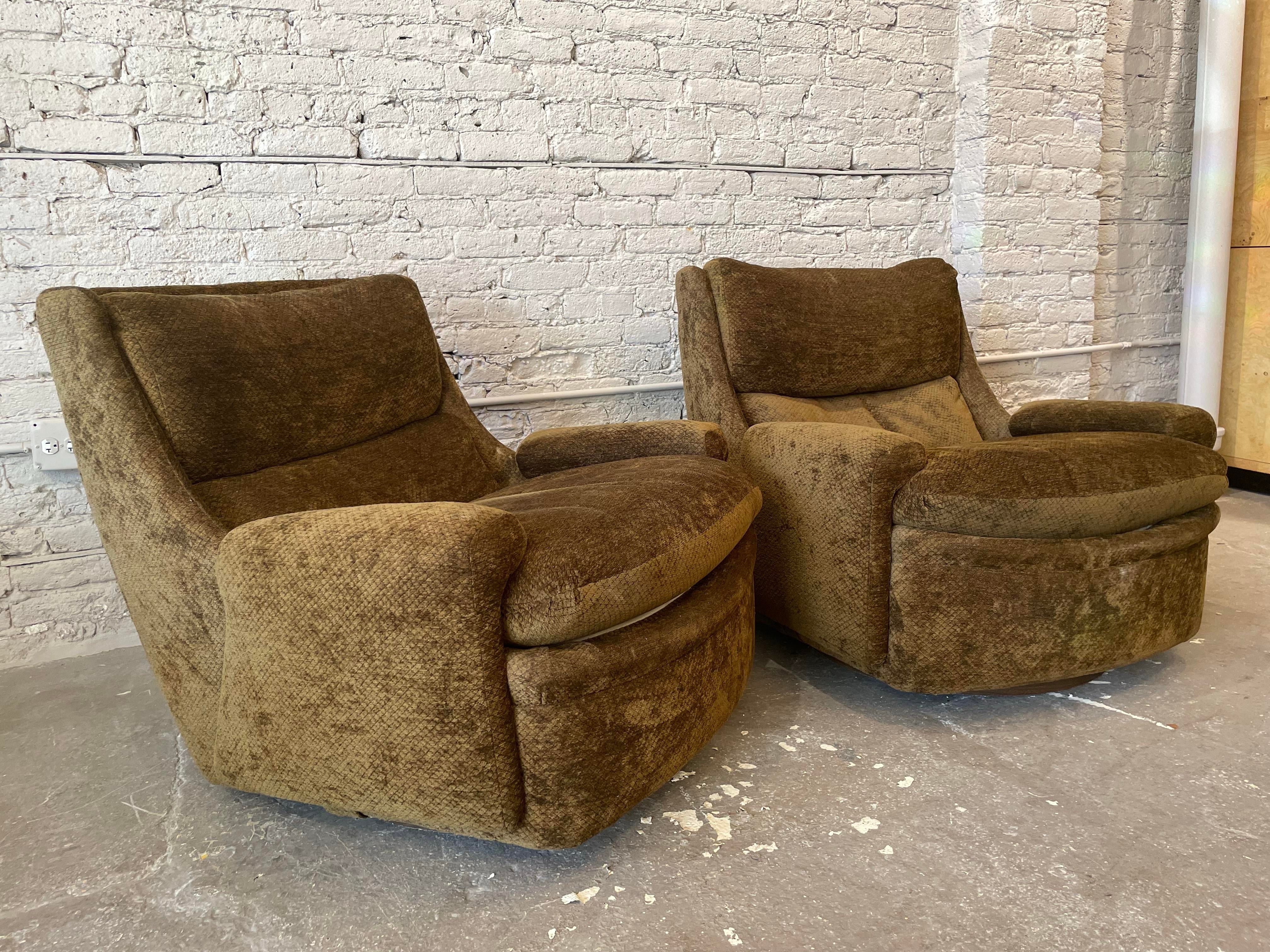 1980s Postmodern Sculptural Arc Chairs