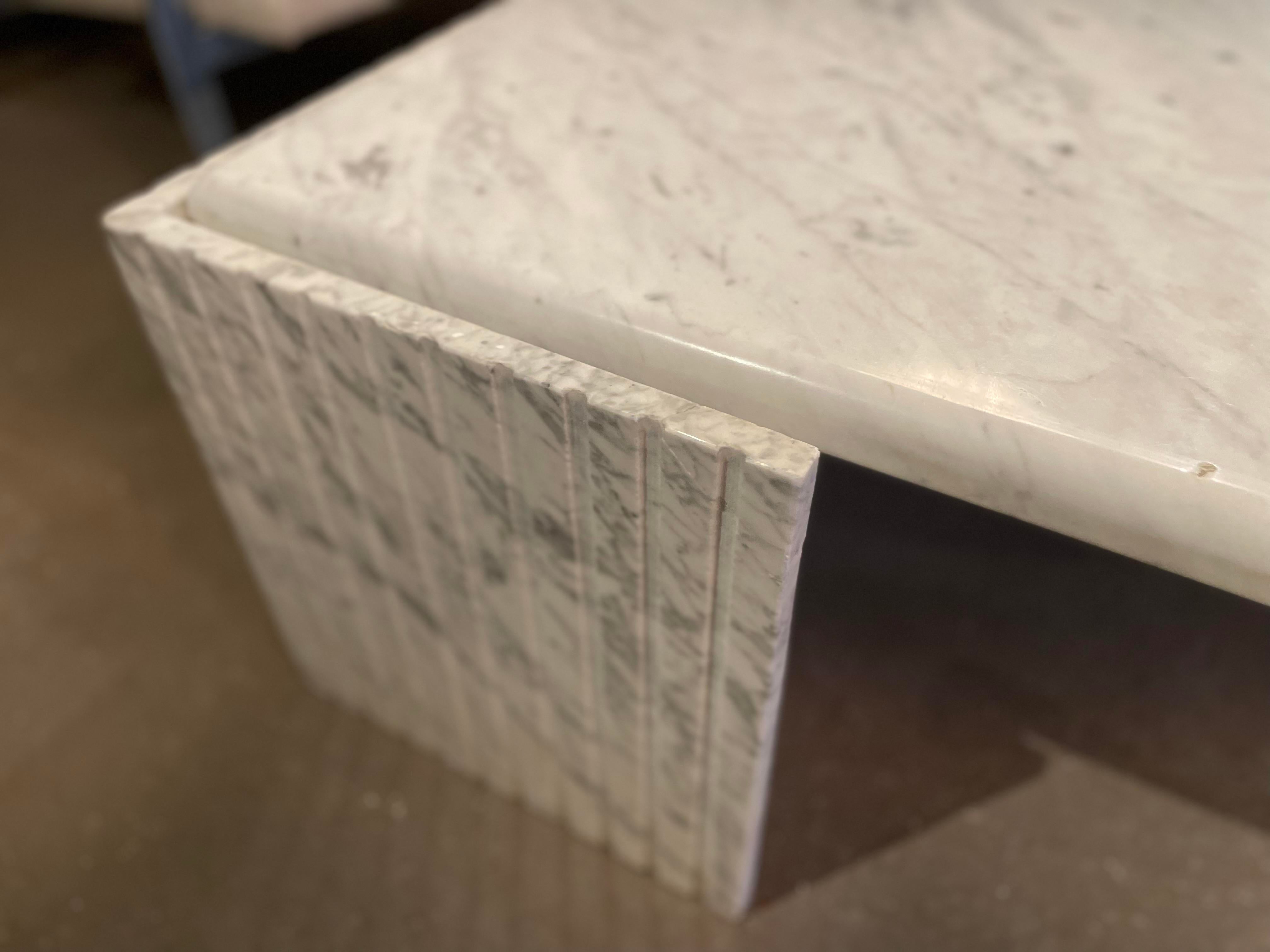1980s Italian Carrara Marble Eye Shaped Coffee Table