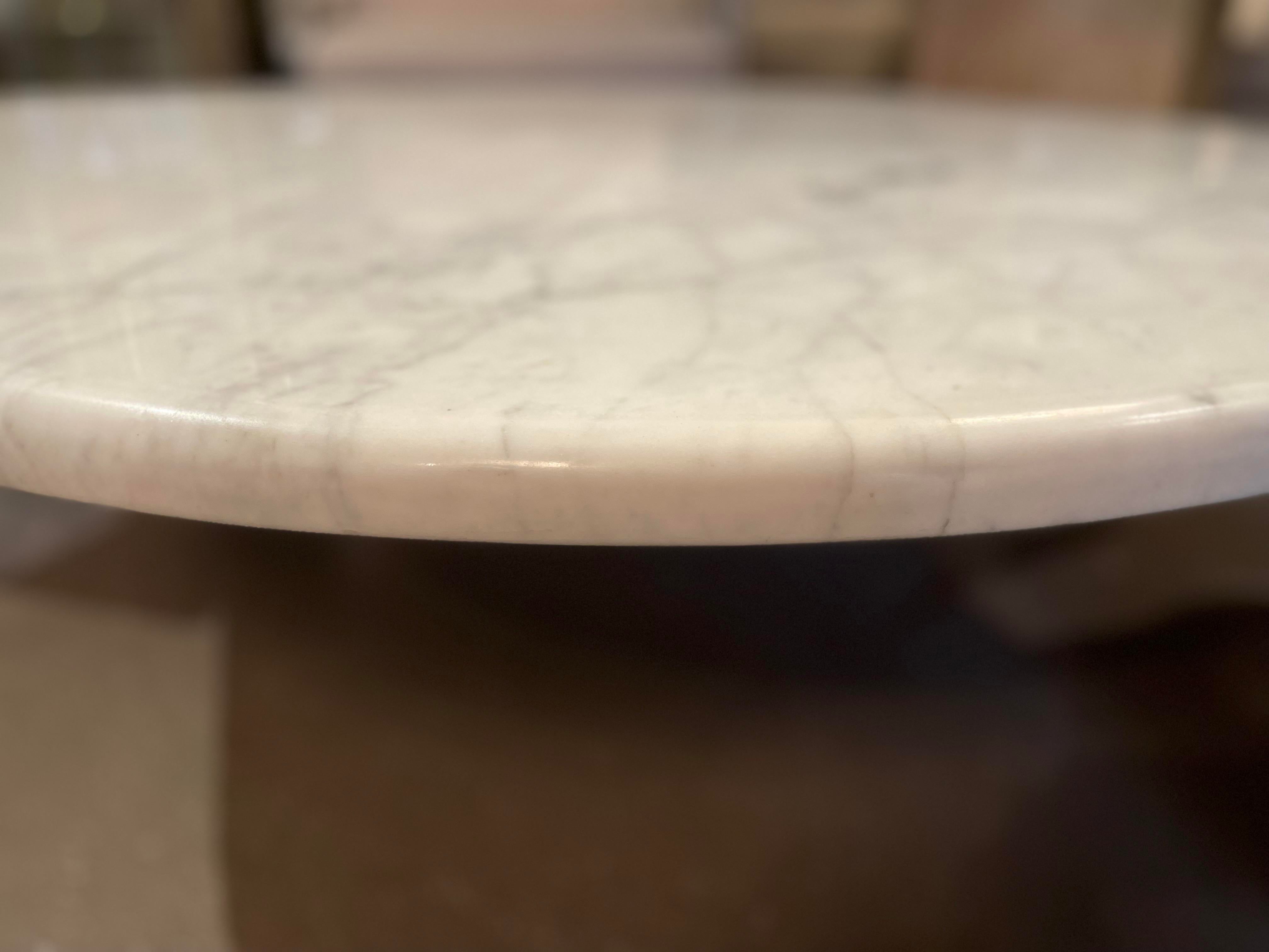 1980s Italian Carrara Marble Eye Shaped Coffee Table