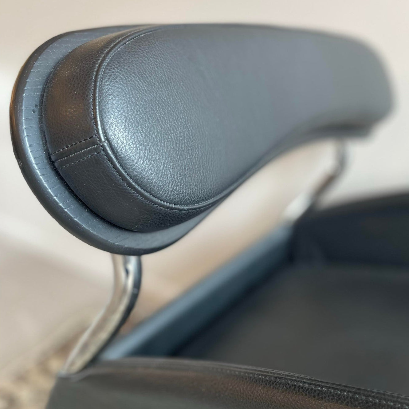 1980s Italian Modern Memphis Style Armchair in the Manner of Massimo Iosa Ghini