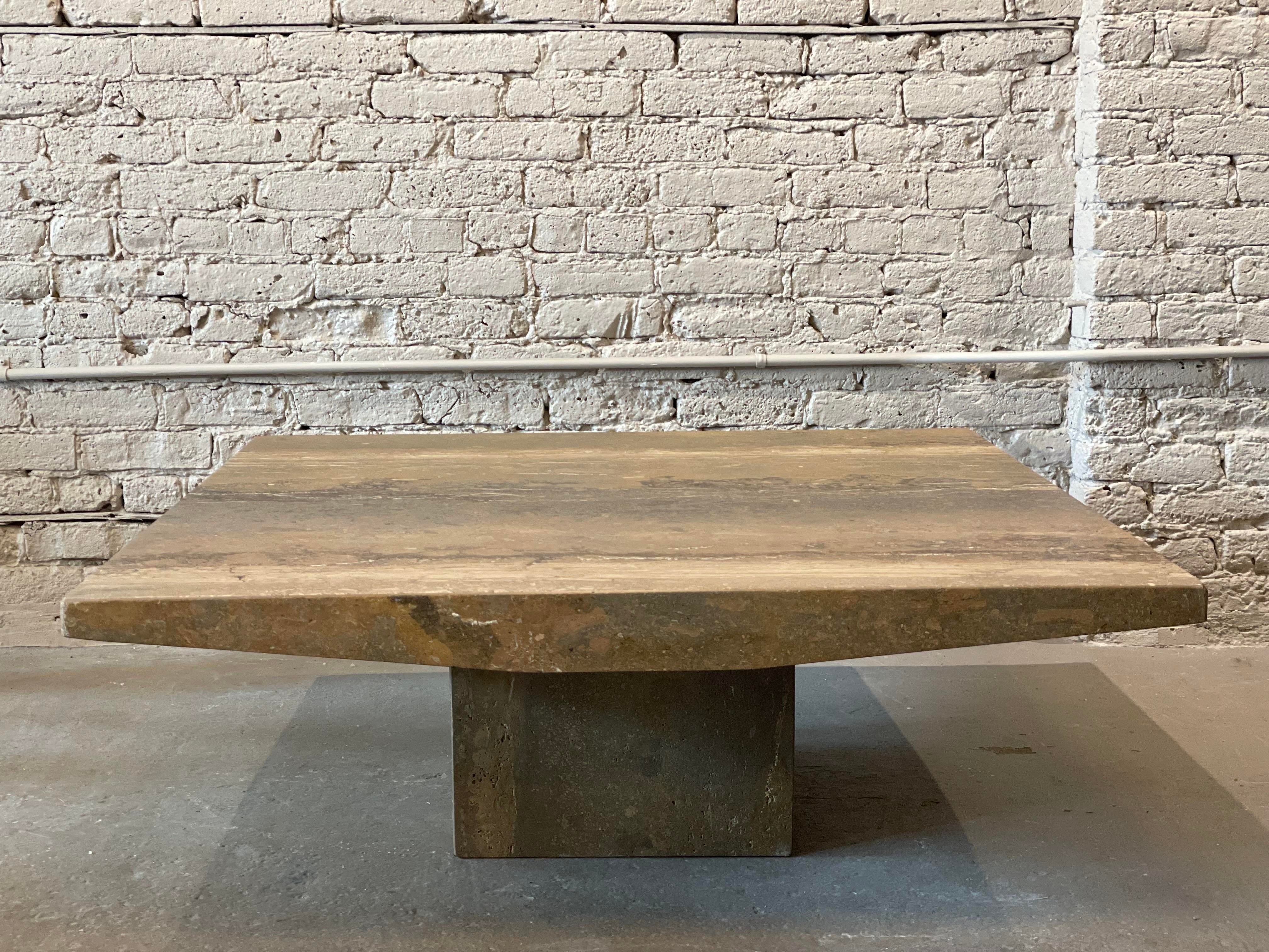 1980s Italian Walnut Travertine Postmodern Coffee Table With Bowed Edge - Honed