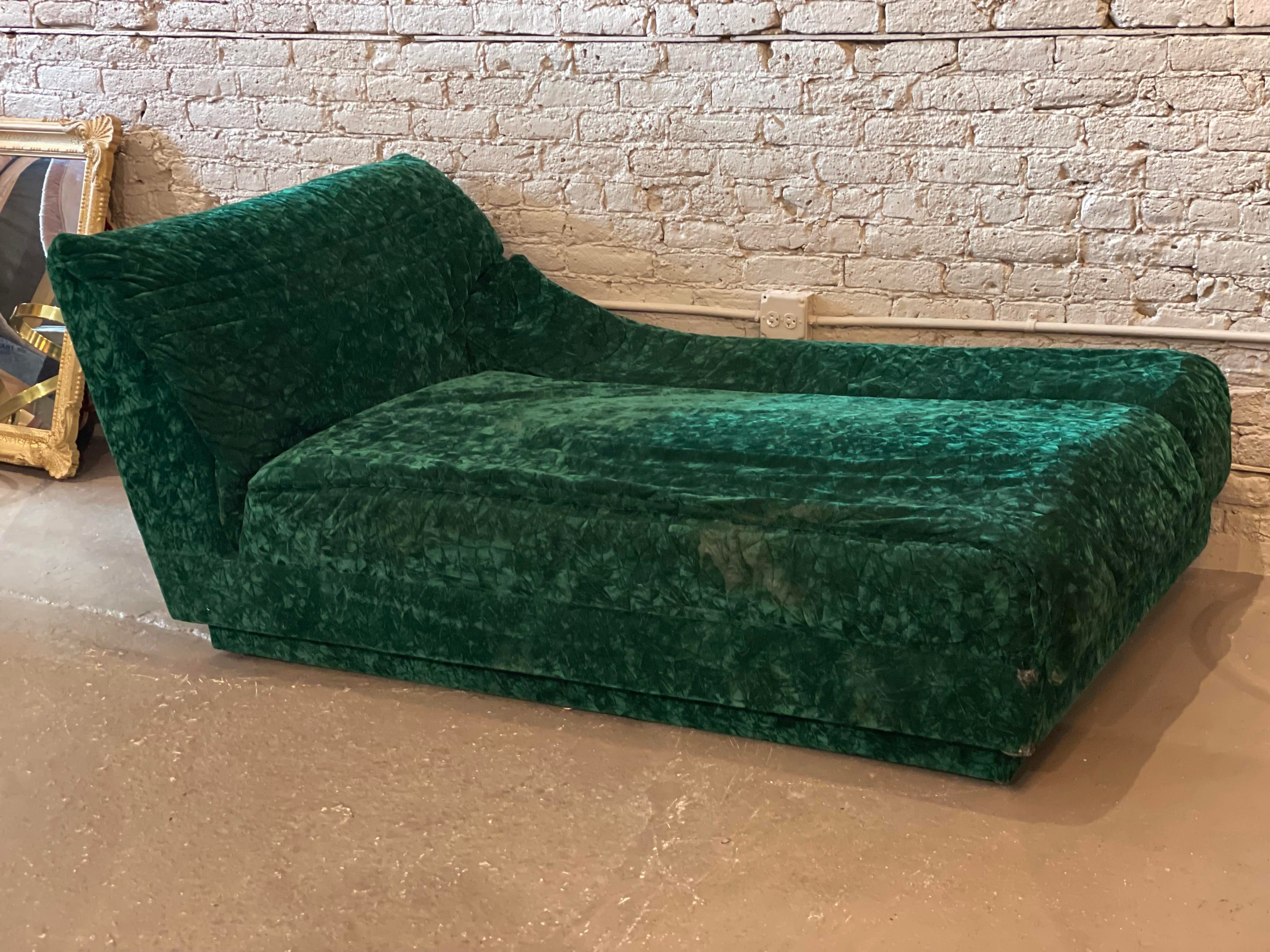 1980s Postmodern Minimalist Chaise Lounge