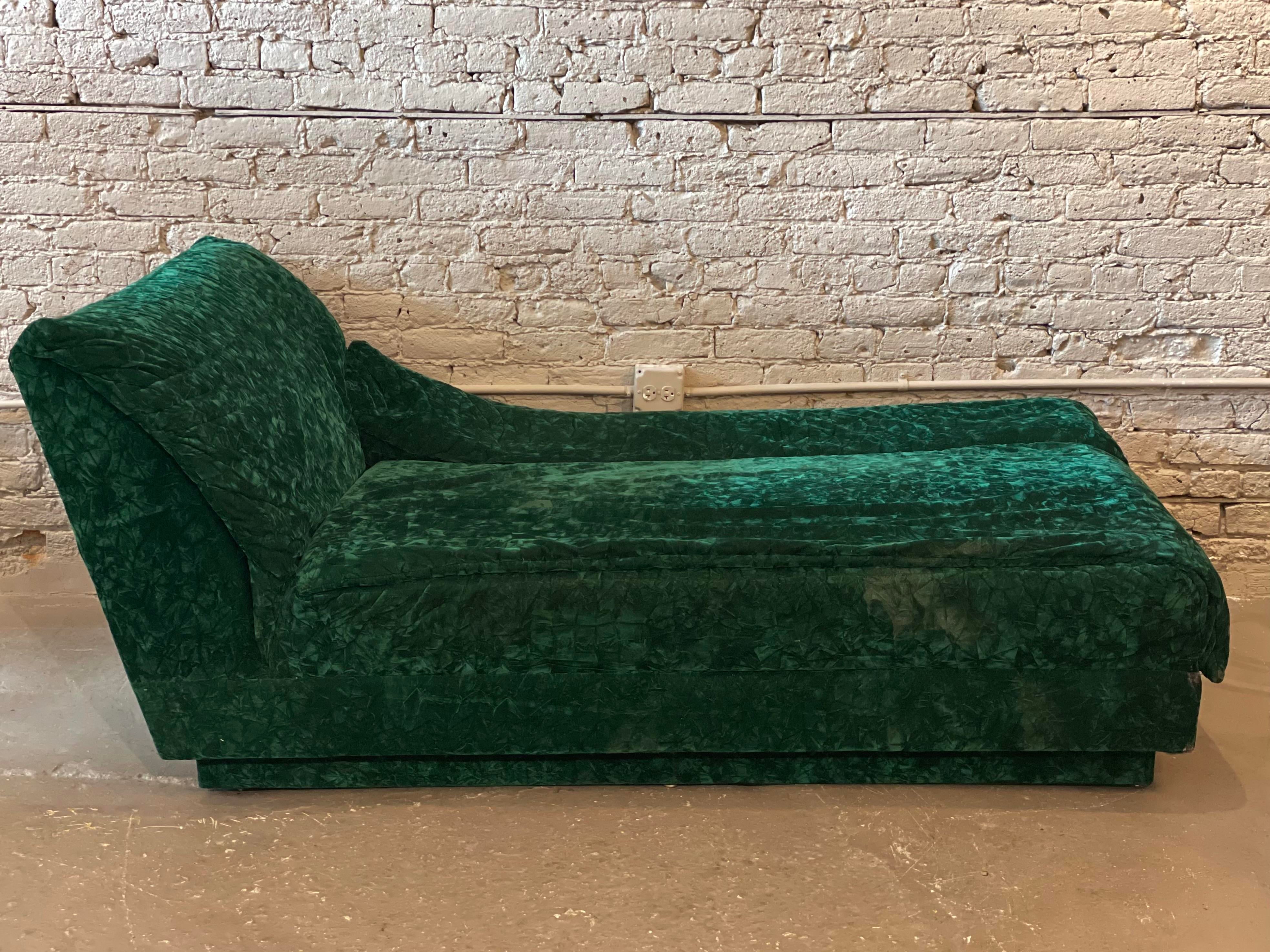 1980s Postmodern Minimalist Chaise Lounge