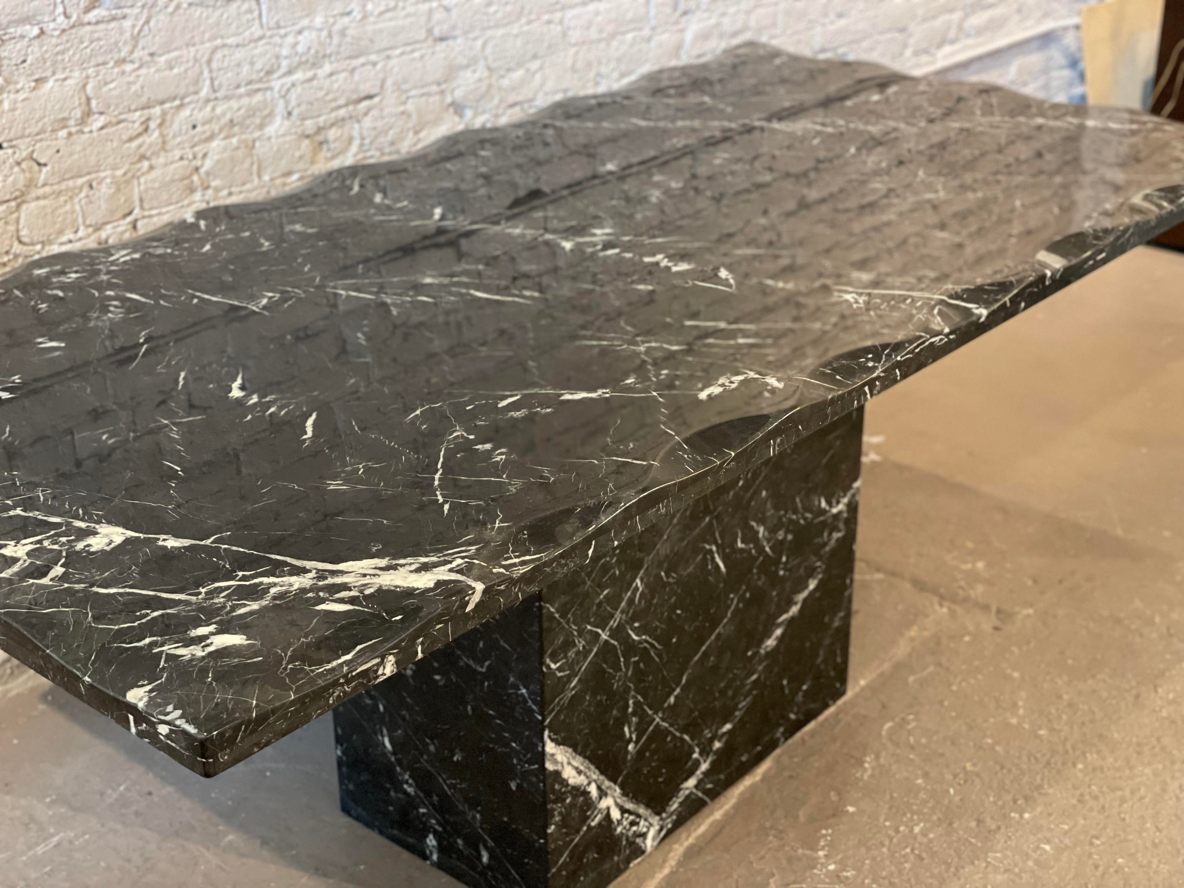 1980s Postmodern Vintage Nero Marquina Black Marble Dining Table with Scalloped Edge