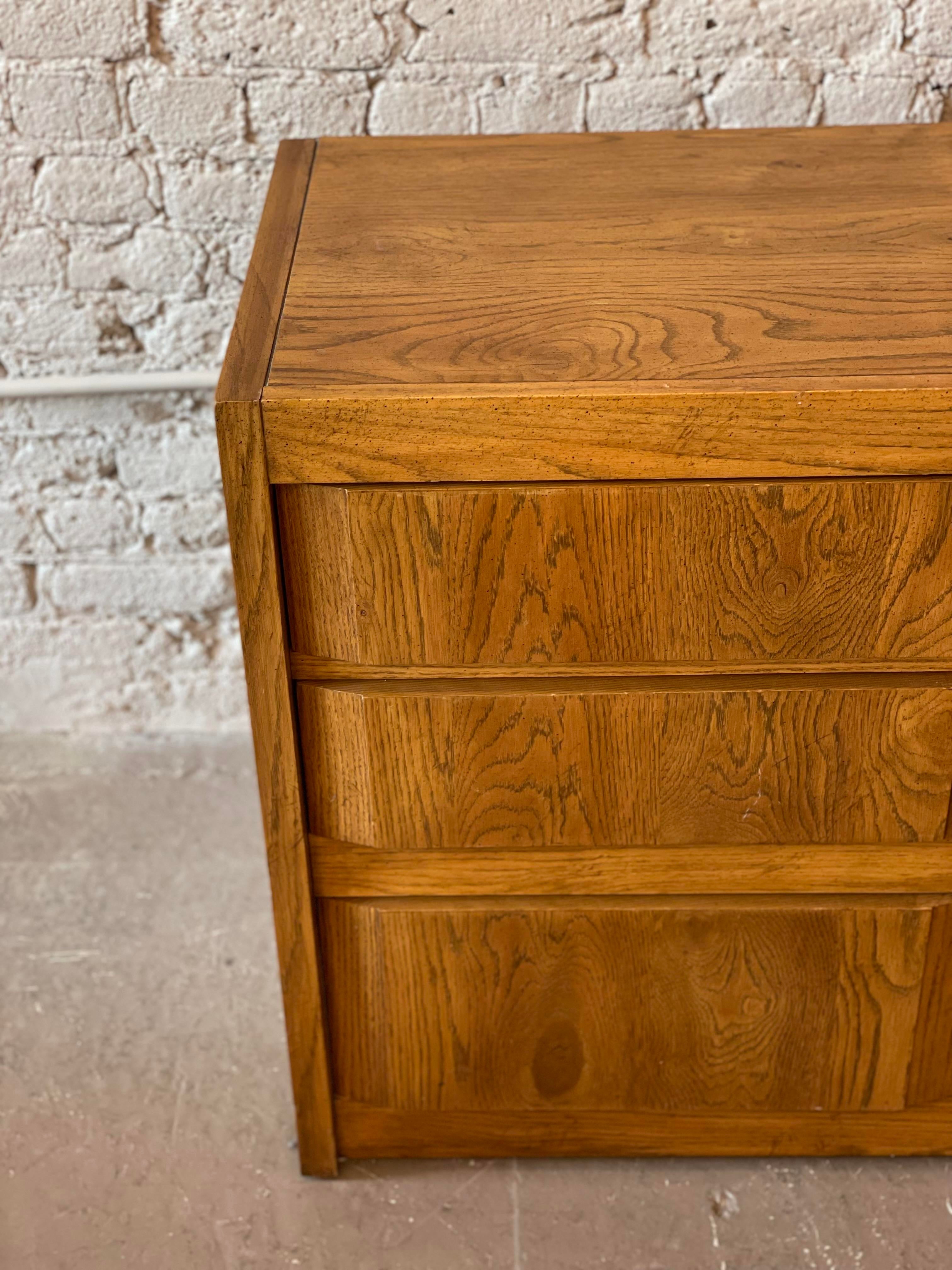 1980s Thomasville Solid Wood Vintage Dresser