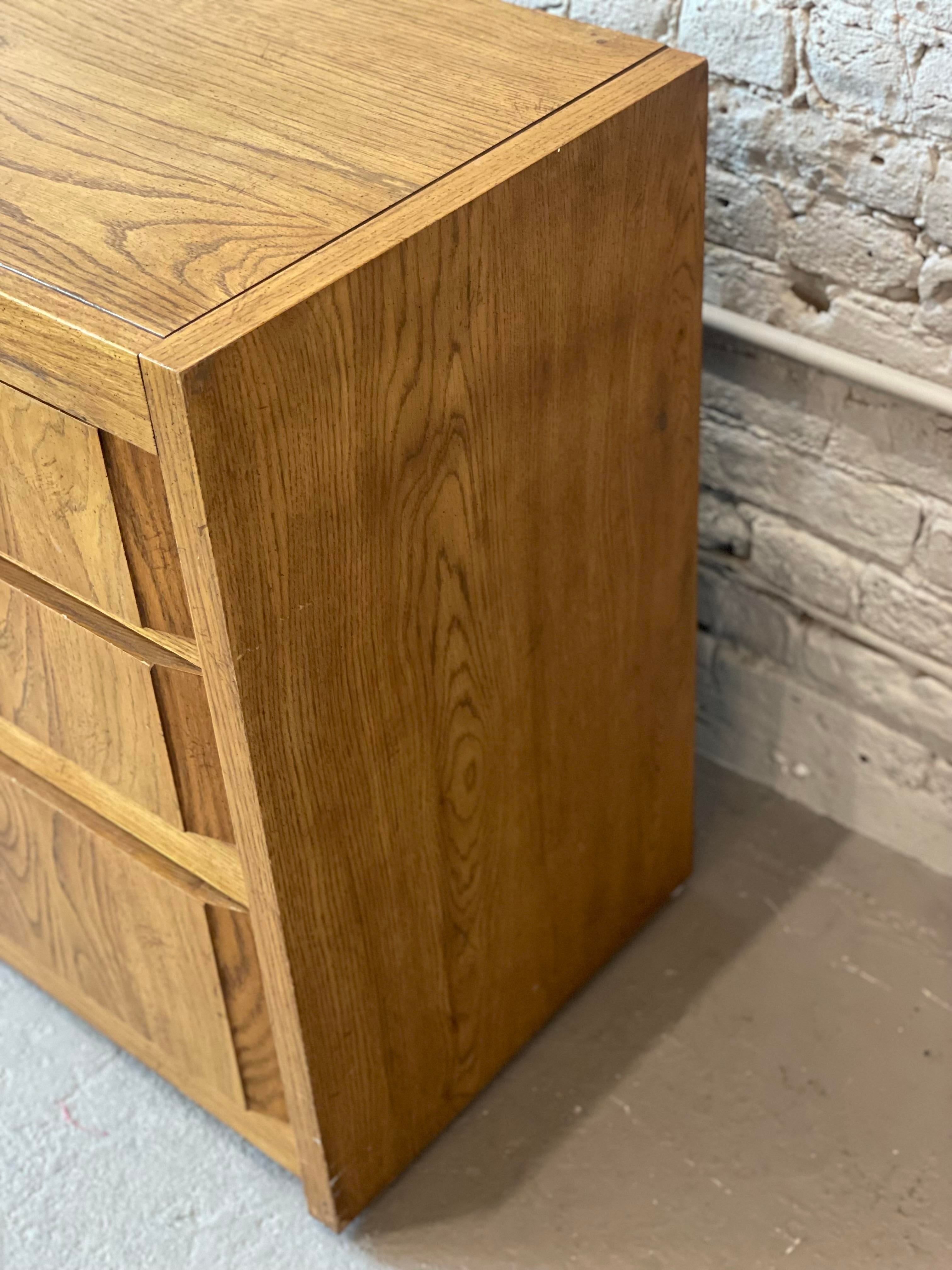 1980s Thomasville Solid Wood Vintage Dresser