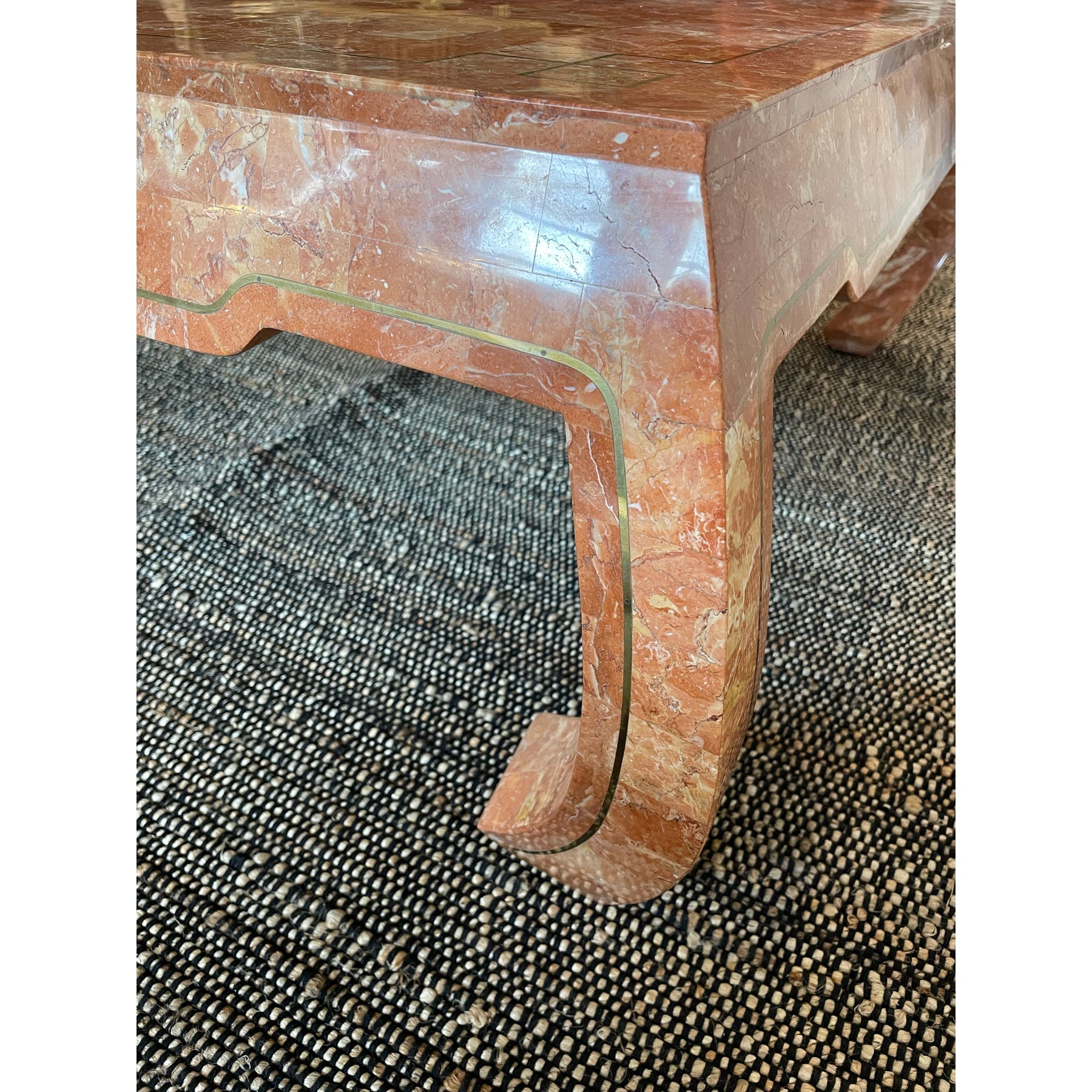 1980s Vintage in the Manner of Maitland Smith Tessellated Stone Coffee Table With Ming Curved Legs