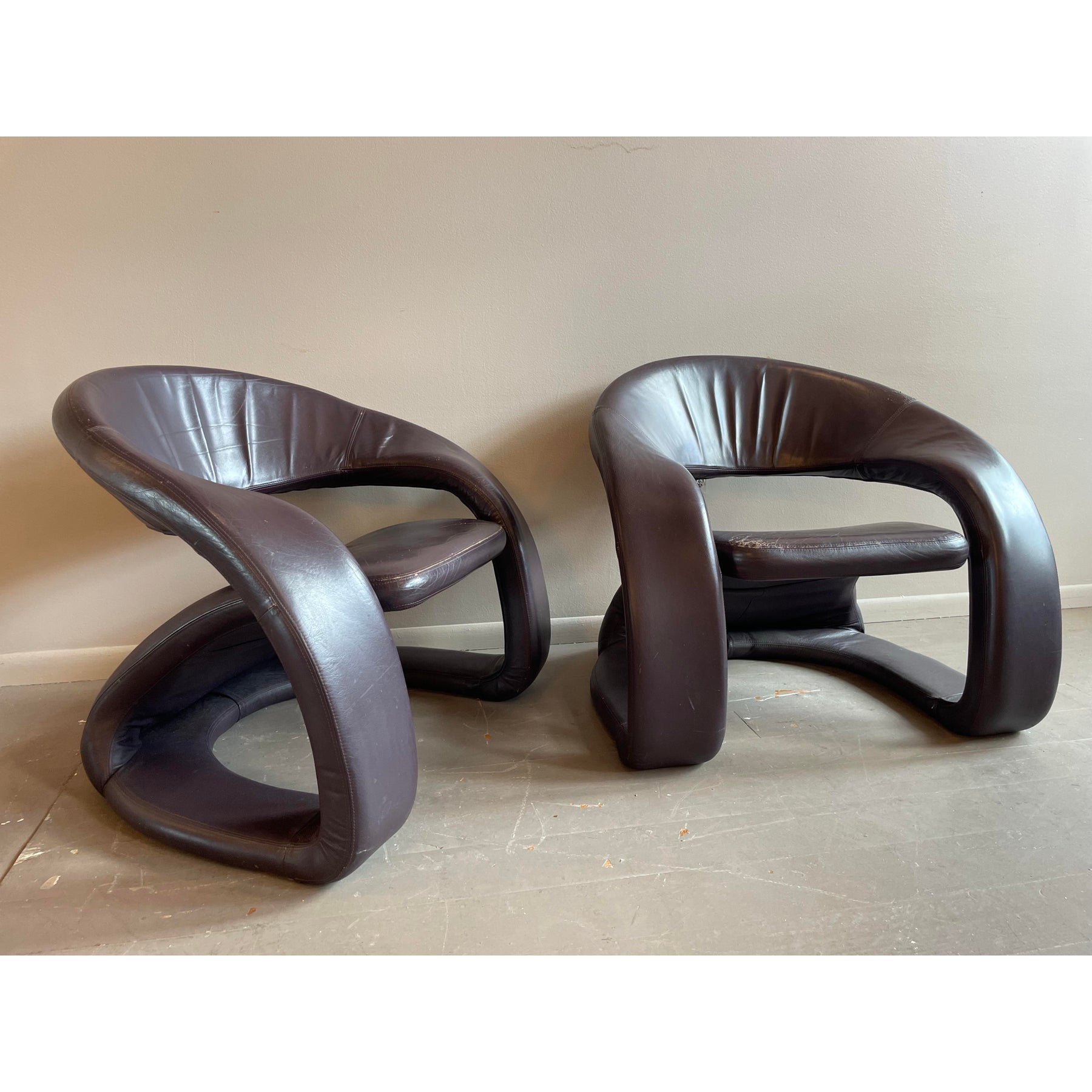 1980s Vintage Sculptural Leather Jaymar Chairs - A Pair