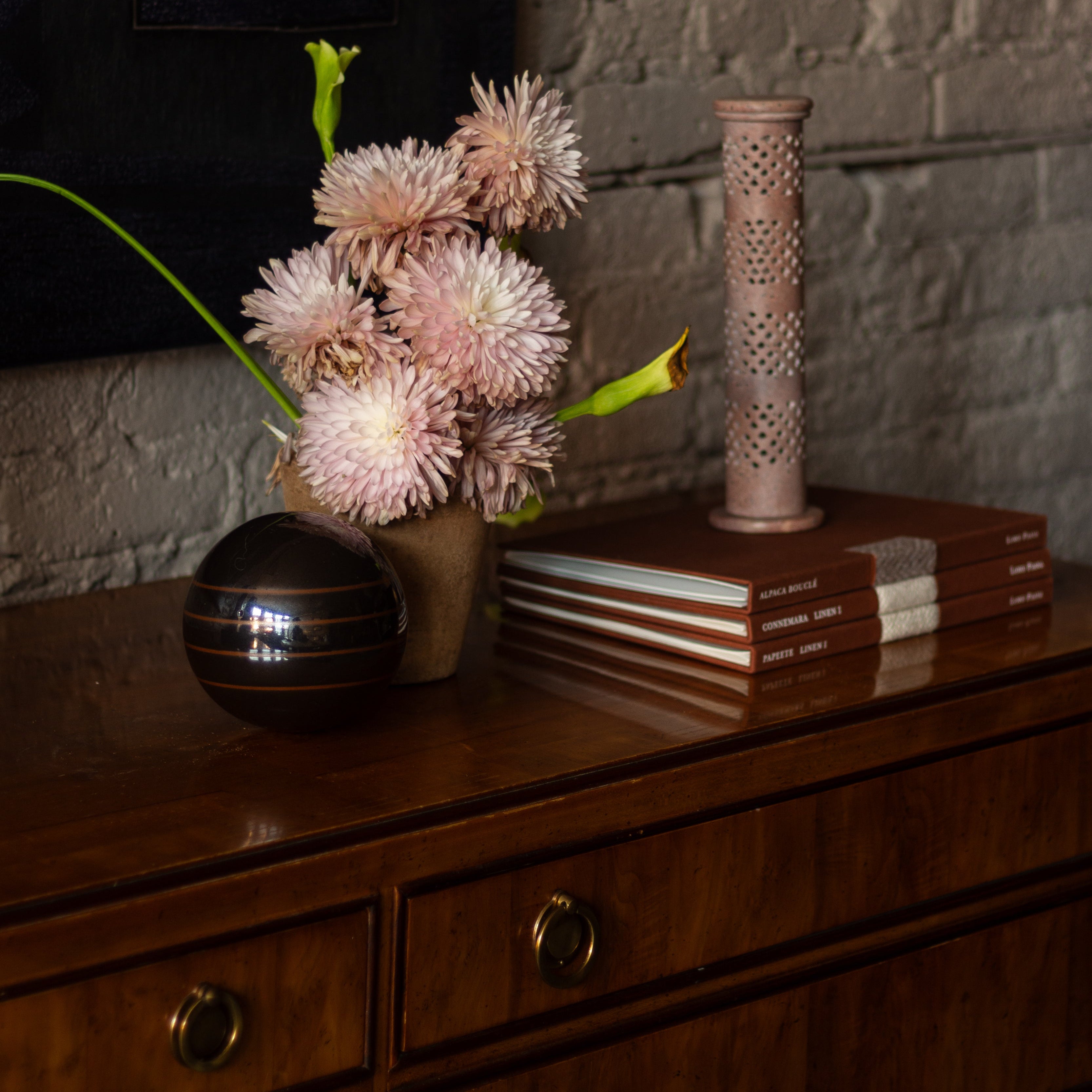 1980s Vintage Wooden Drexel Heritage Dresser