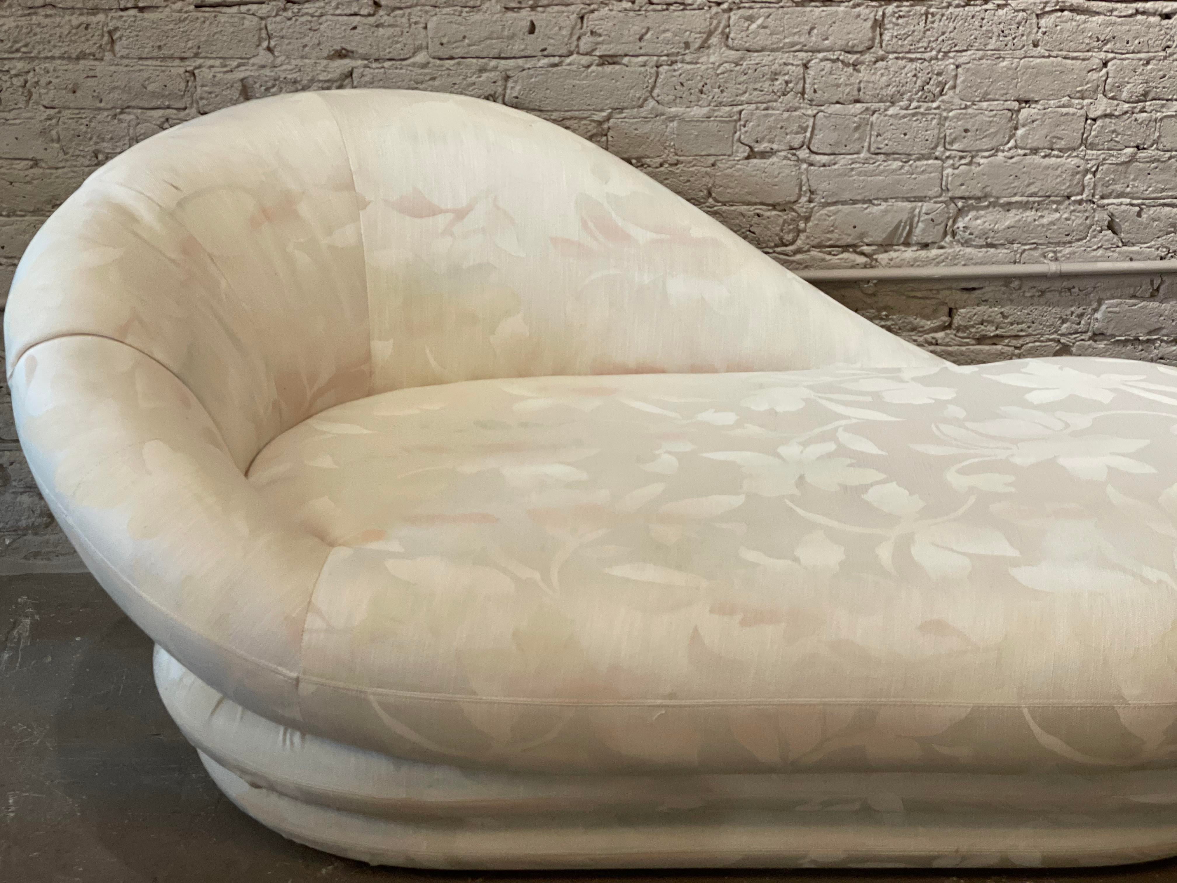Postmodern Vintage Chaise Lounge Sette