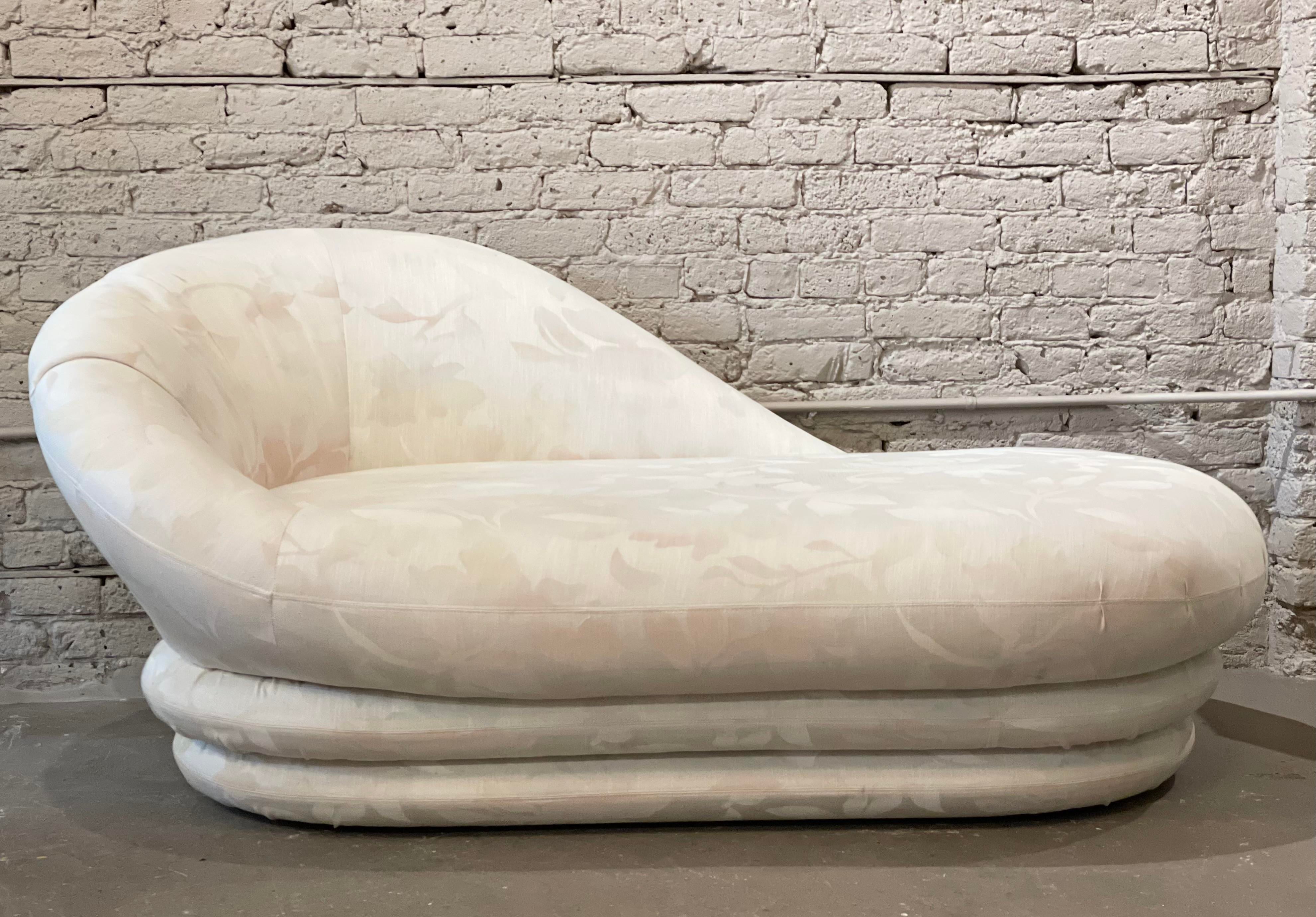 Postmodern Vintage Chaise Lounge Sette
