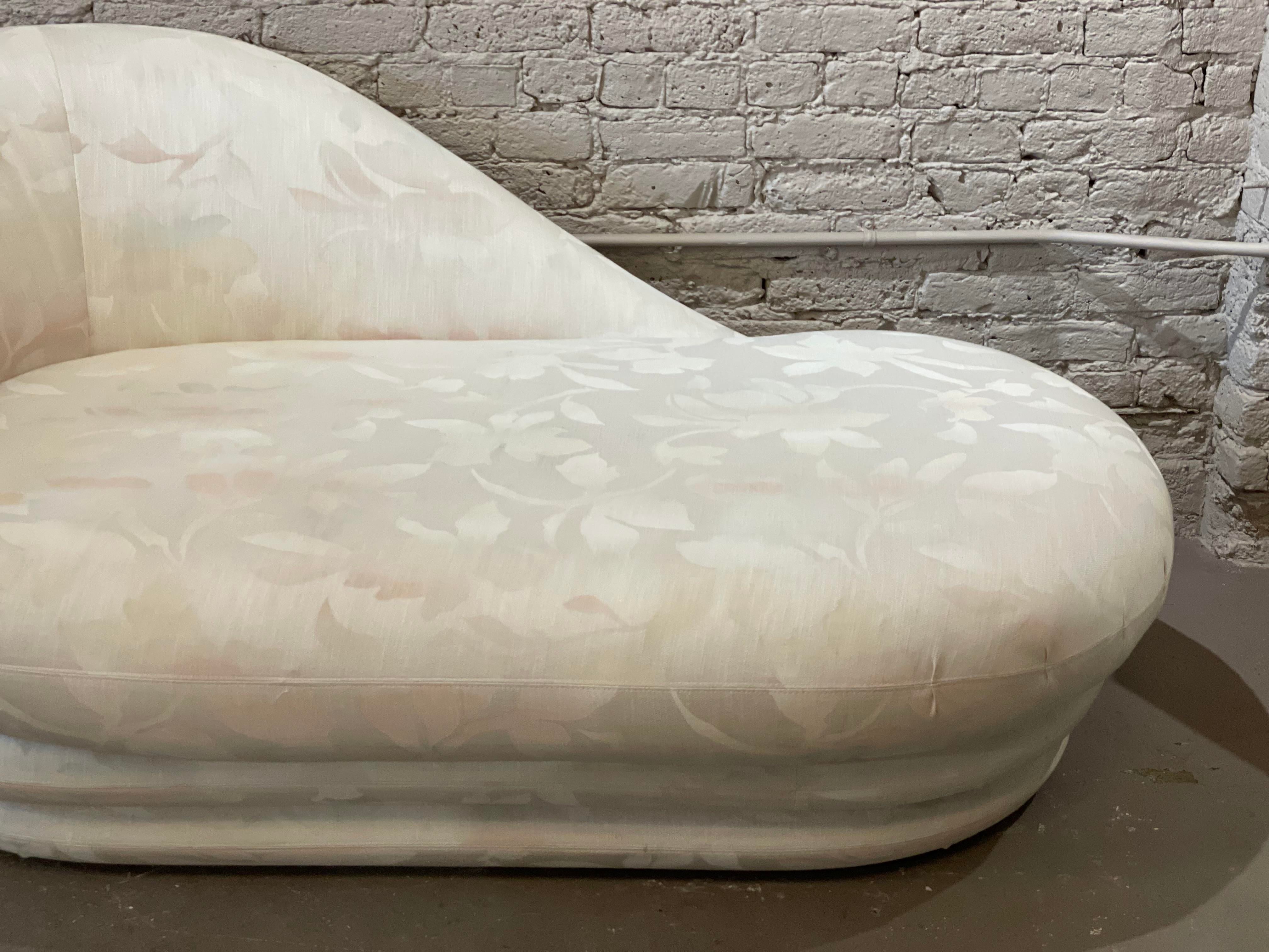 Postmodern Vintage Chaise Lounge Sette