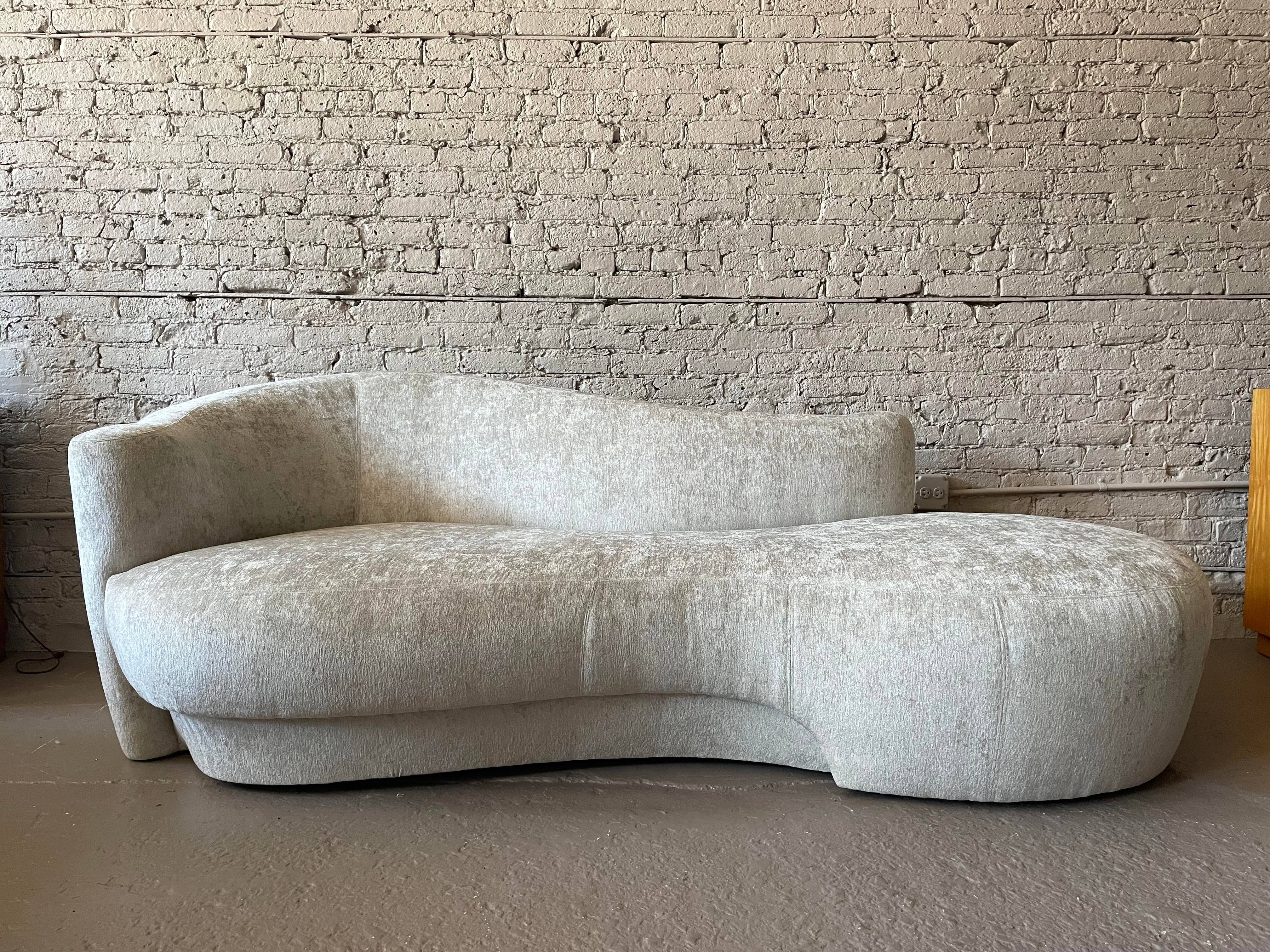 Postmodern Weiman Curved Sofa Chaise Serpentine Attributed to Kagan