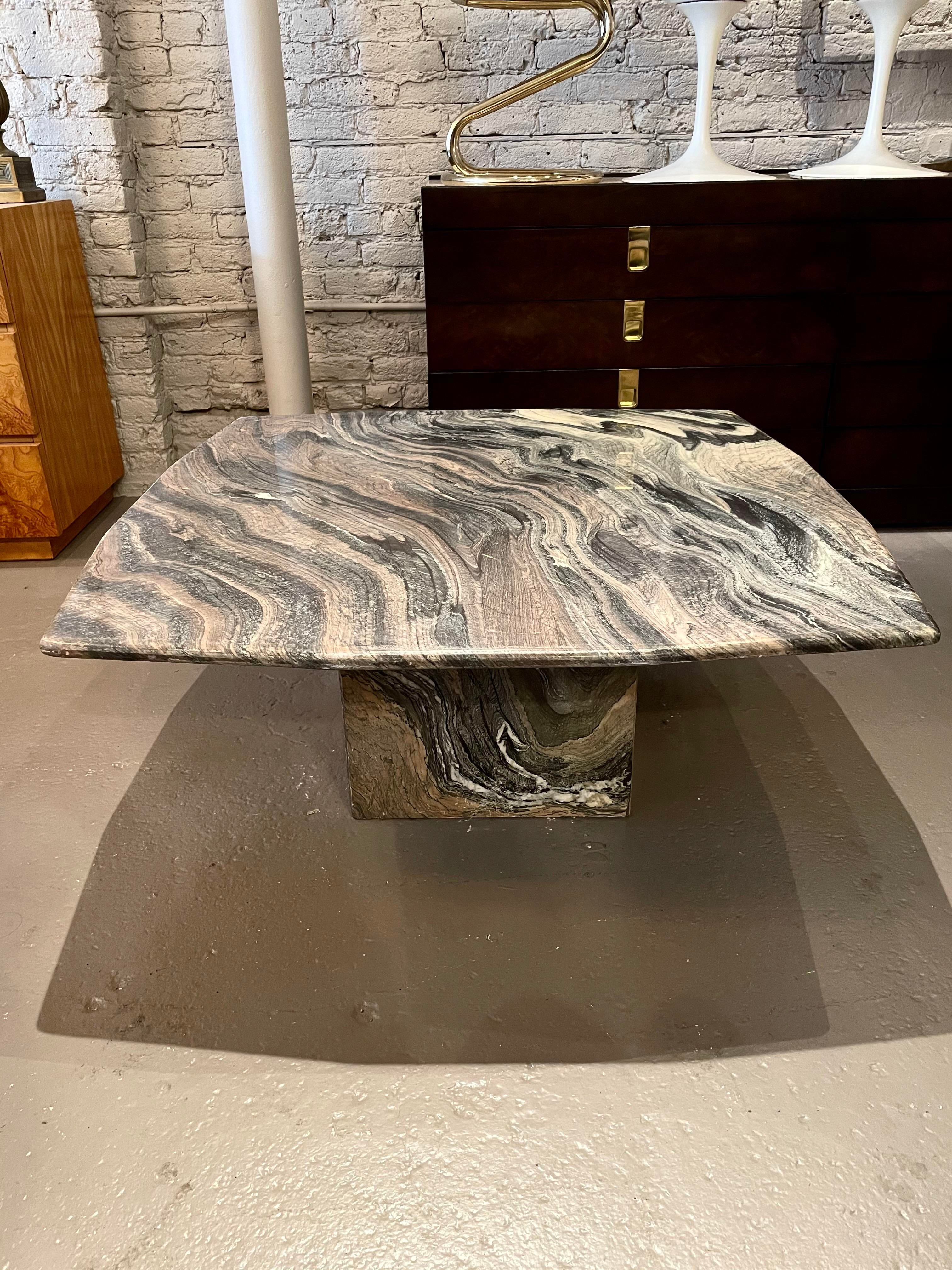 Cipollino Ondulato Postmodern Black Blush Ivory Italian Marble Coffee Table