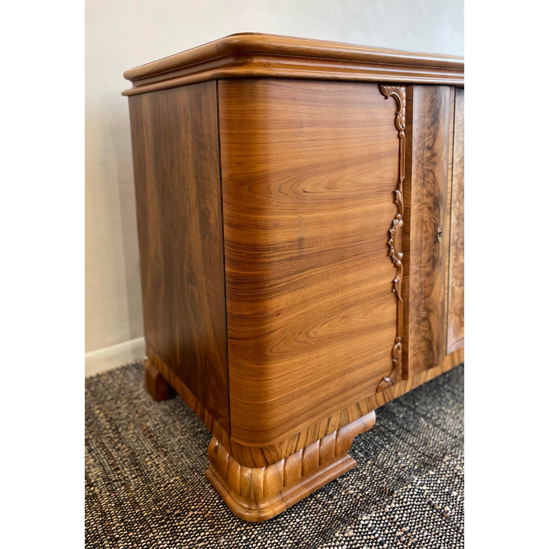 1910/1920s Antique Vintage Burled Wood Art Deco German Sideboard Credenza Large