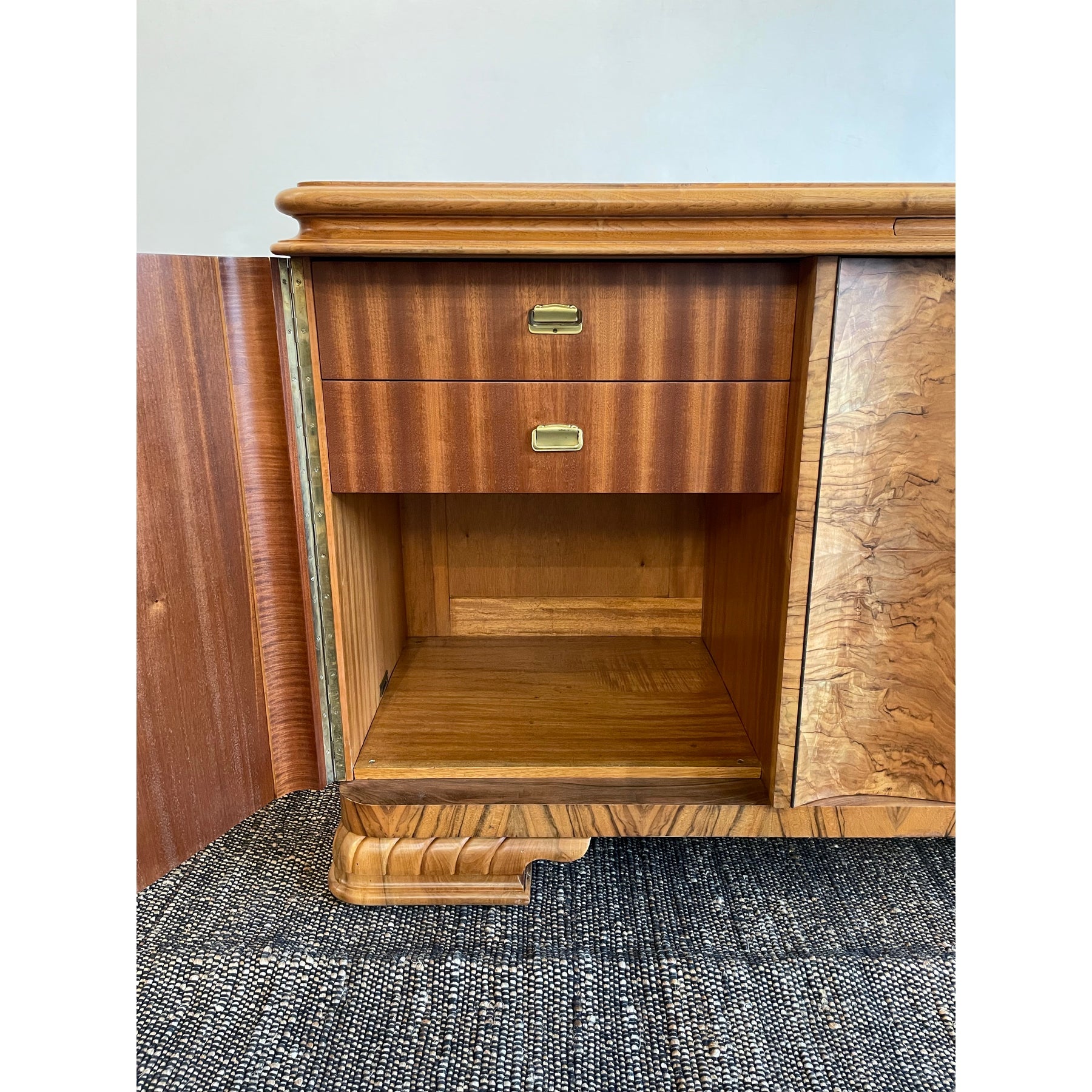 1910/1920s Antique Vintage Burled Wood Art Deco German Sideboard Credenza Large