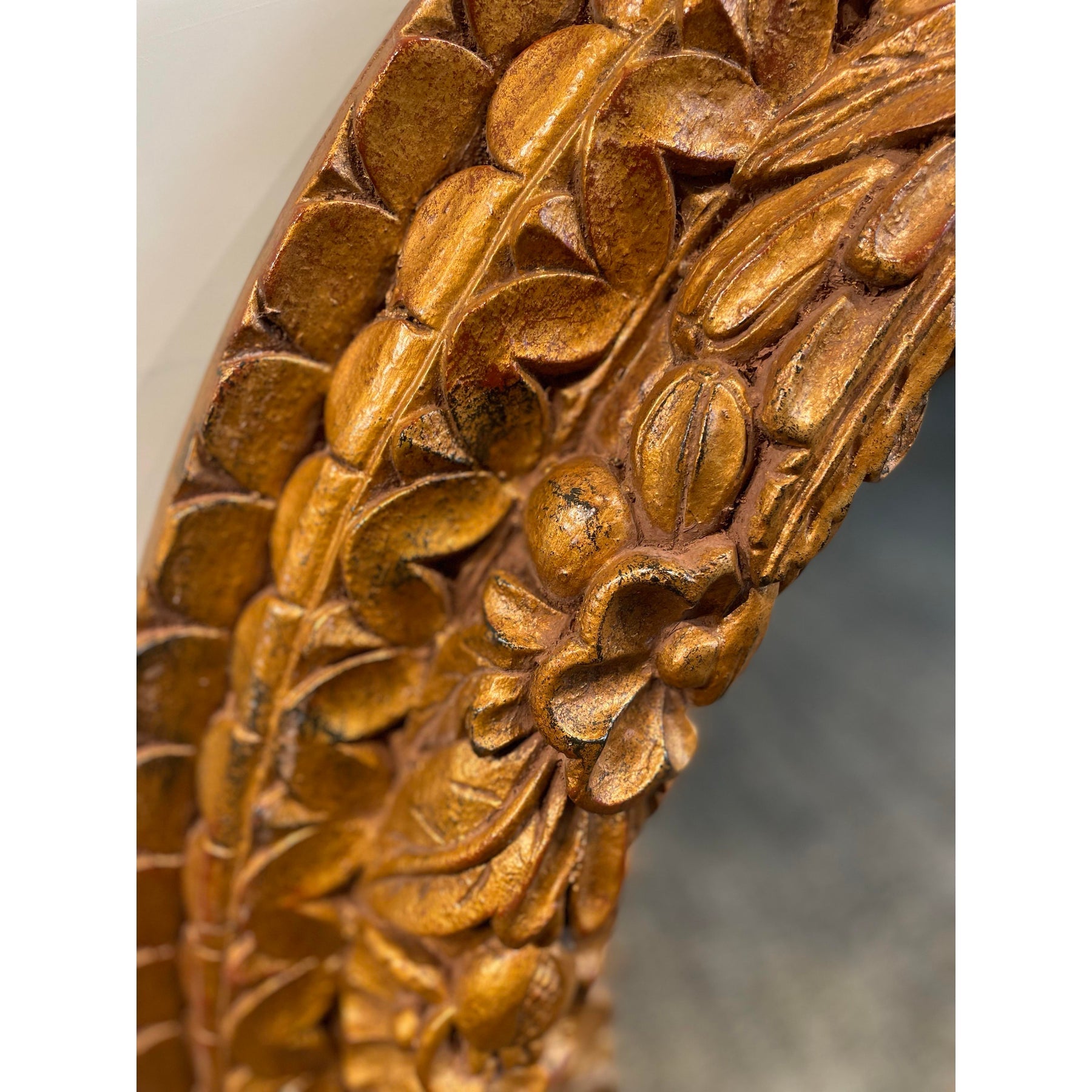 1960s Vintage Hand-Carved Giltwood Round Mirror With Floral Relief