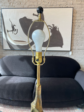 Cargar imagen en el visor de la galería, 1970s Brutalist Brass Lamps by Laurel Lamp Company - a Pair
