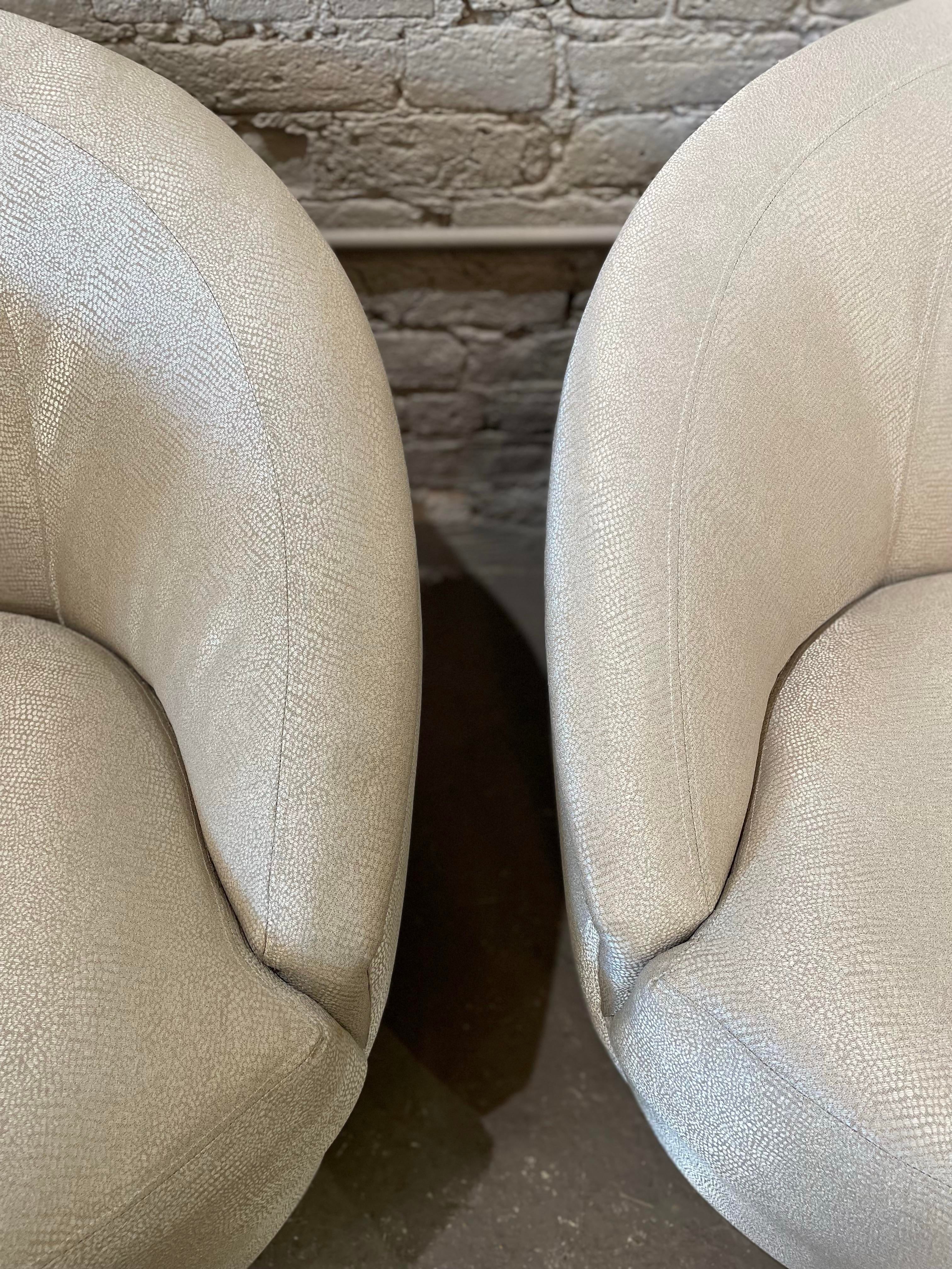 1970s Kagan Directional Nautilus Swivel Chairs Vintage - a Pair