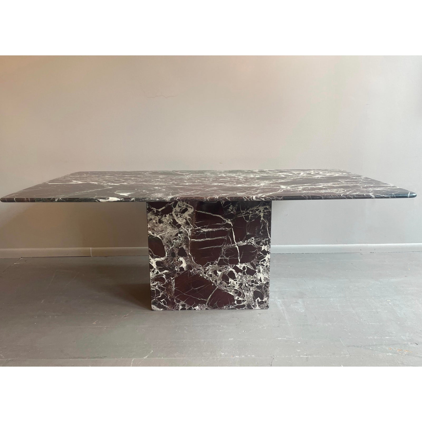 1970s Vintage Italian Rosso Levantó Red and Black Marble Dining Table Cushion Shape