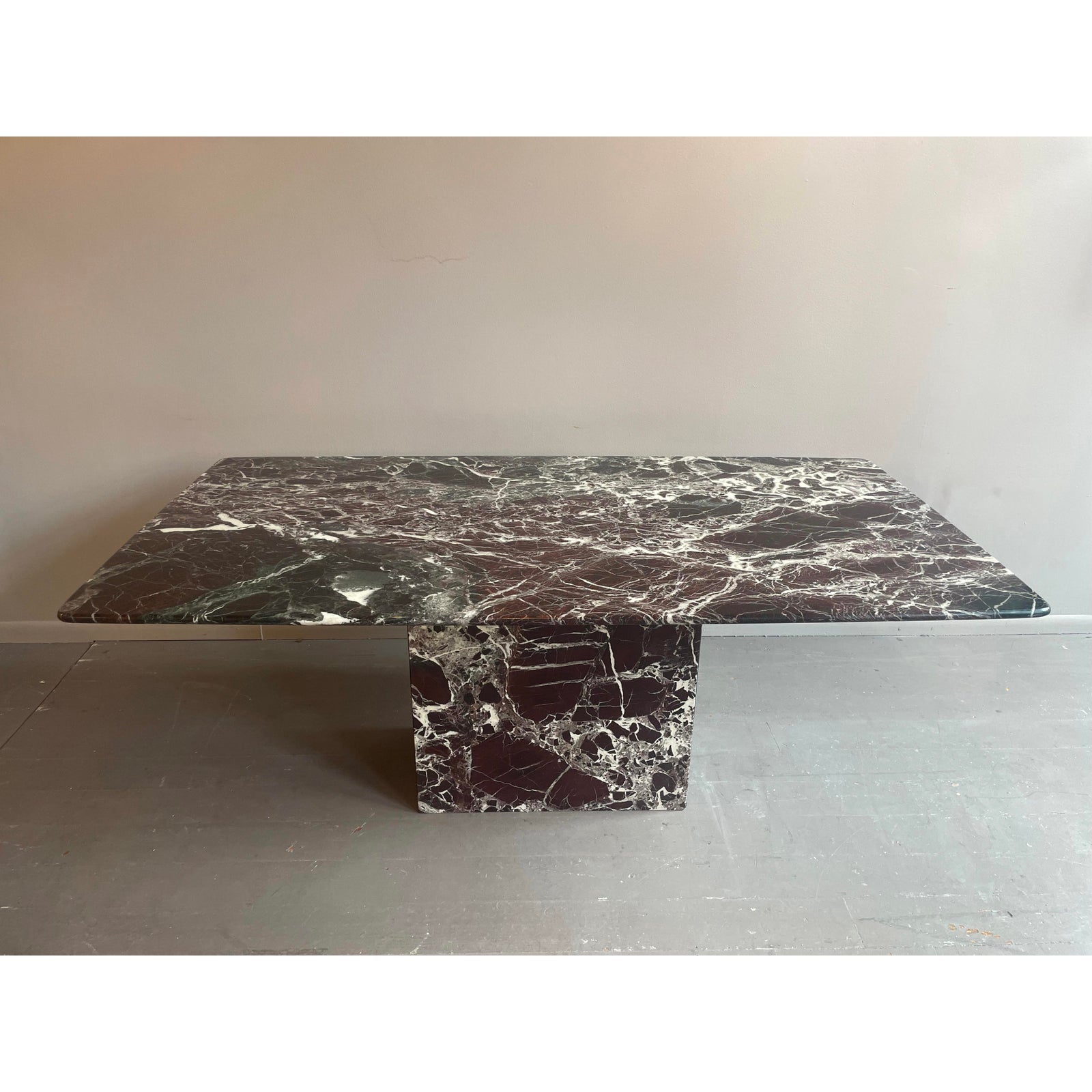 1970s Vintage Italian Rosso Levantó Red and Black Marble Dining Table Cushion Shape