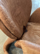 Cargar imagen en el visor de la galería, 1980s Sculptural Postmodern Distressed Leather Chair
