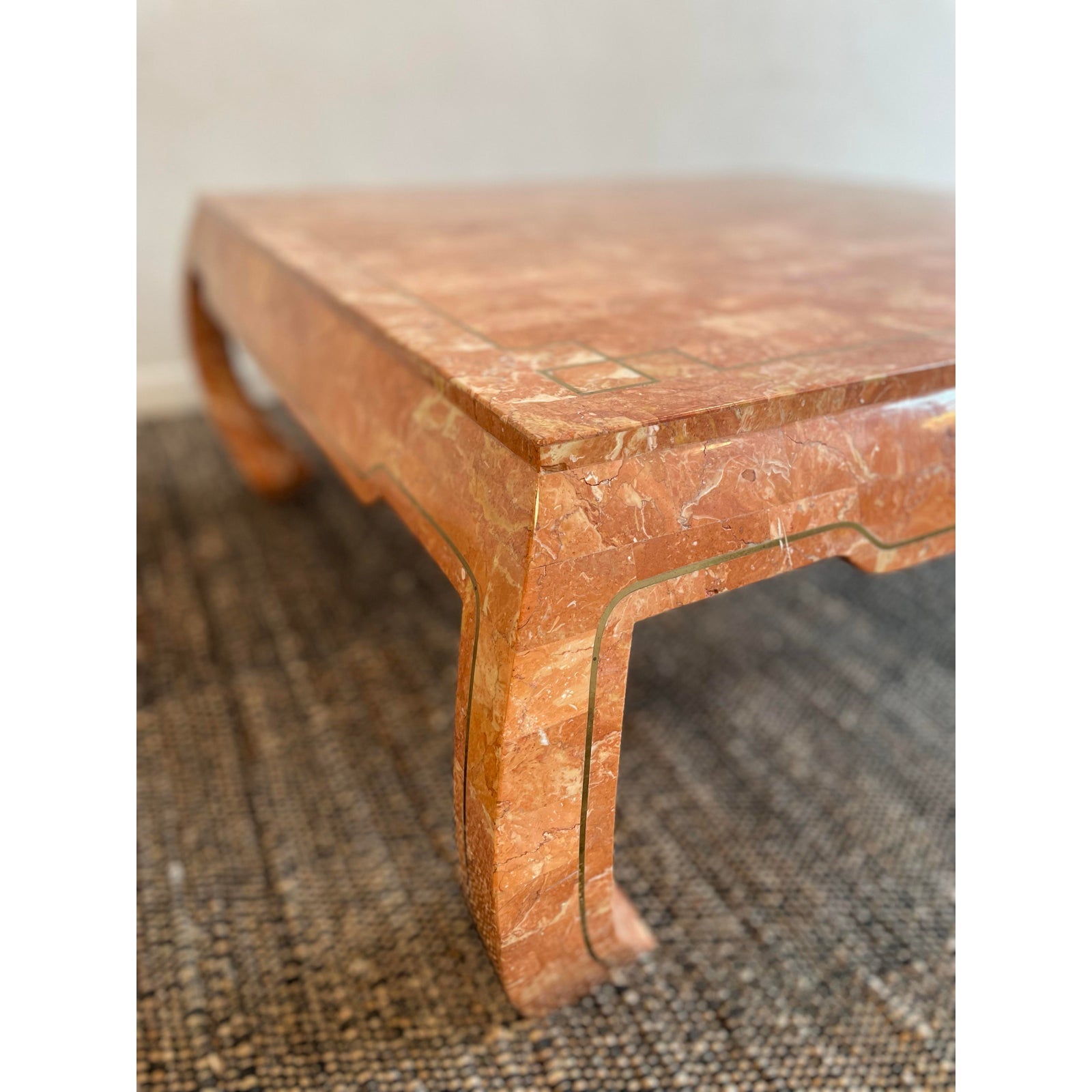 1980s Vintage in the Manner of Maitland Smith Tessellated Stone Coffee Table With Ming Curved Legs