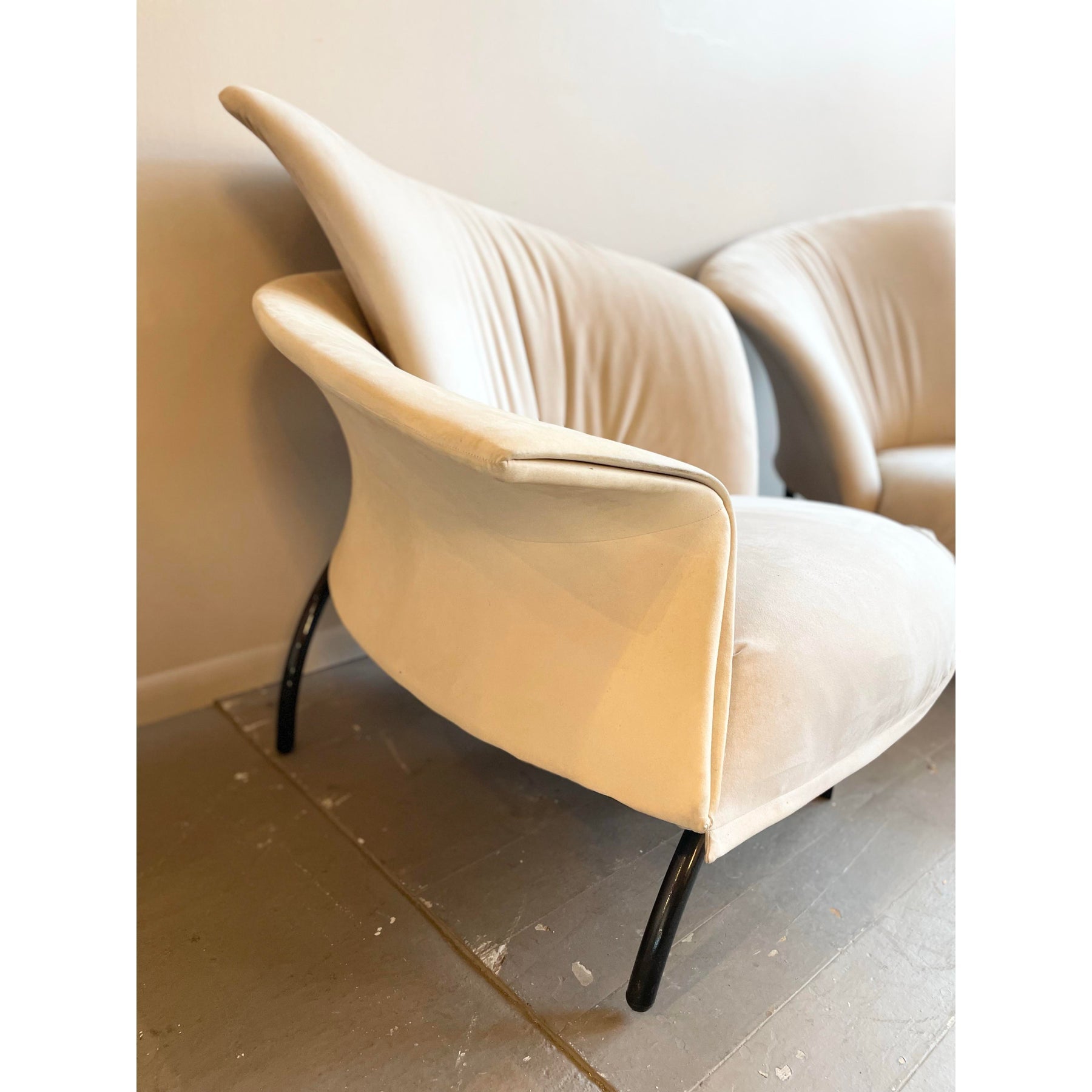 1980s Vintage Italian Chairs in the Manner of Giorgio Saporiti - A Pair