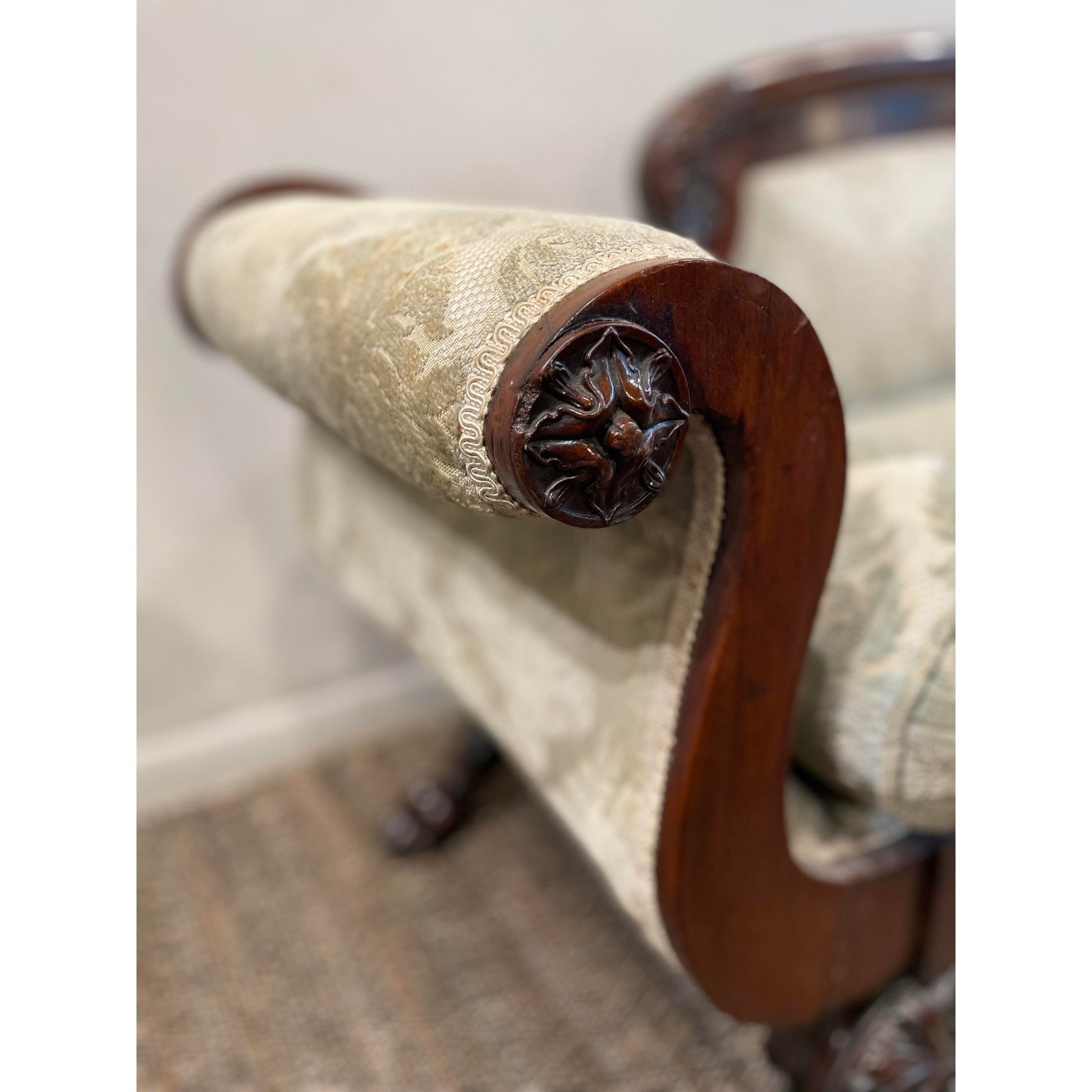 Antique Victorian/Georgian-Style Mahogany Sofa