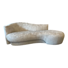 Cargar imagen en el visor de la galería, Curved Sofa Chaise 1980s in the Manner of Kagan
