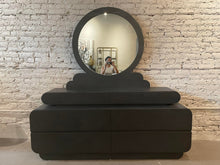 Cargar imagen en el visor de la galería, Postmodern Dresser With Mirror
