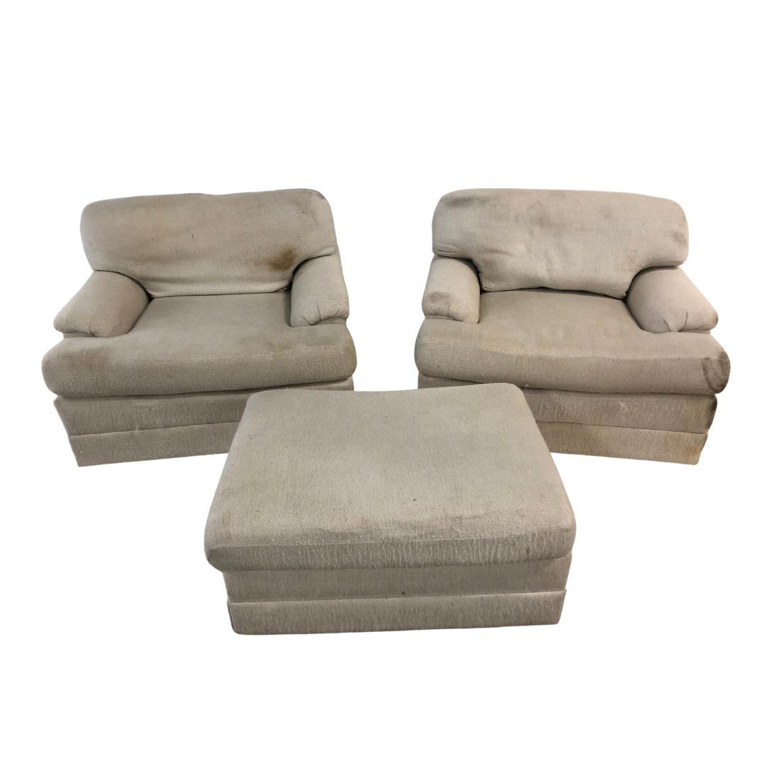1990s Vintage Drexel Lounge Club Chairs - a Pair