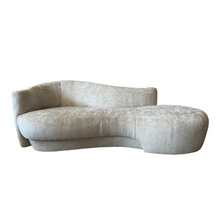 Cargar imagen en el visor de la galería, Postmodern Weiman Curved Sofa Chaise Serpentine Attributed to Kagan
